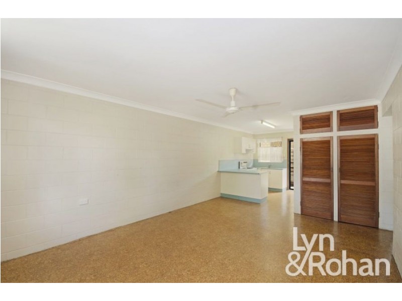 8 Hart Street, Kirwan QLD 4817