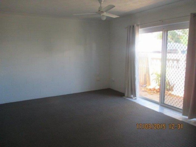 2/121 Eyre St, North Ward QLD 4810