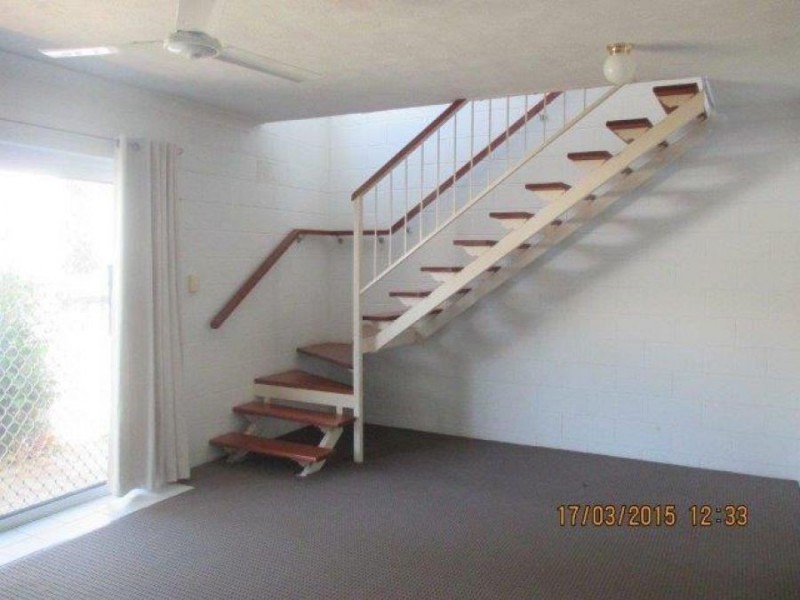 2/121 Eyre St, North Ward QLD 4810