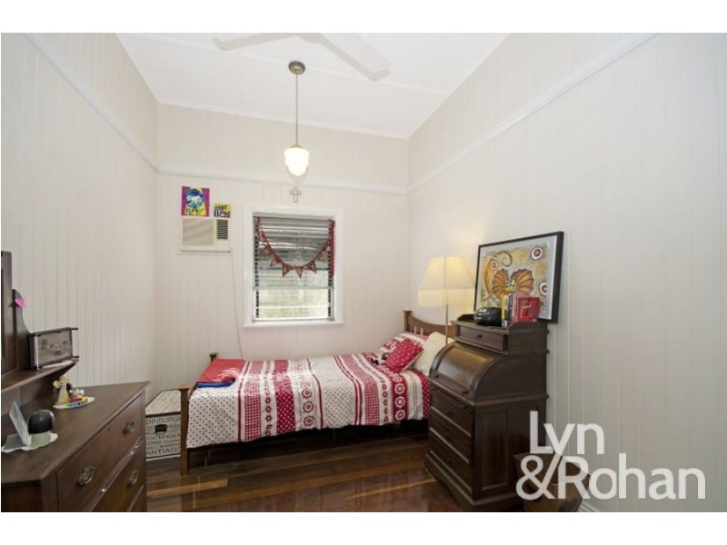 9 Dillane Street, Hyde Park QLD 4812