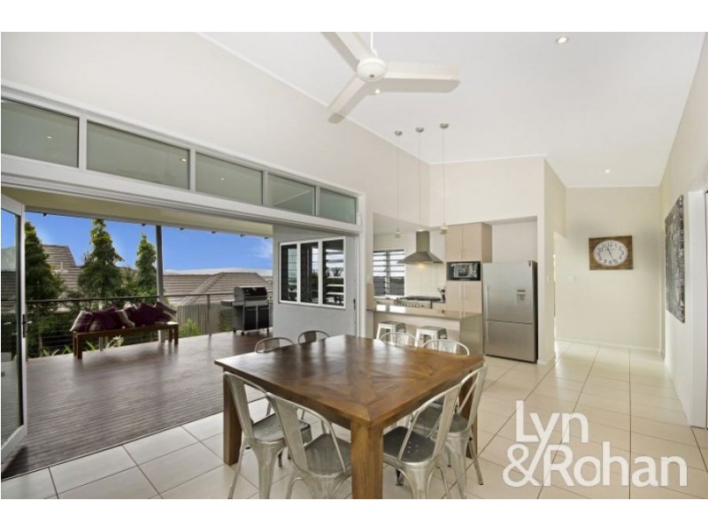 11 Cromwell Court, Mount Louisa QLD 4814