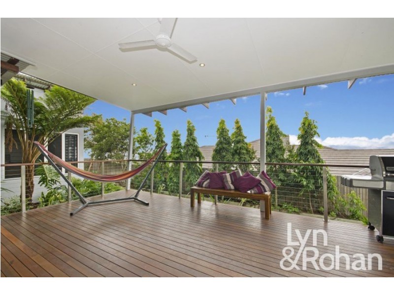 11 Cromwell Court, Mount Louisa QLD 4814