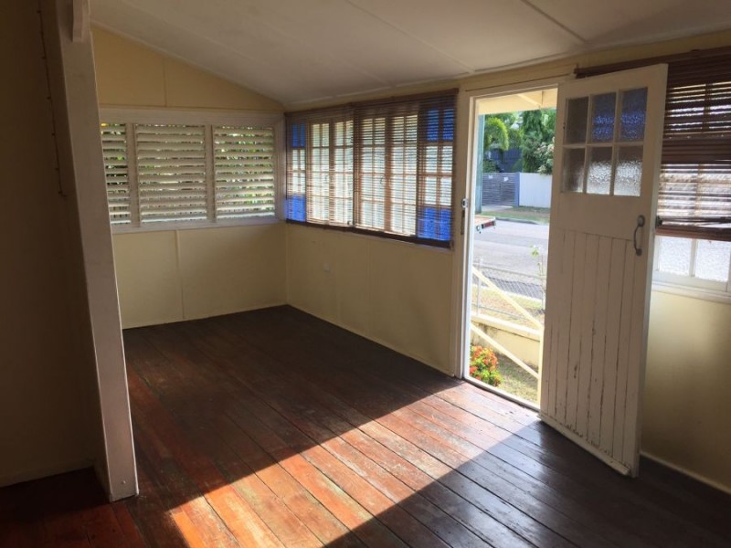 64 Tenth Avenue, Railway Estate QLD 4810