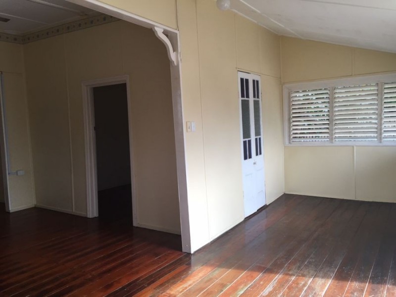 64 Tenth Avenue, Railway Estate QLD 4810