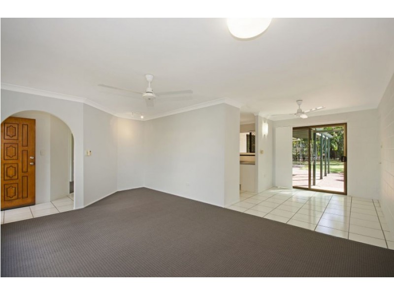 20 Mostyn Crescent, Bushland Beach QLD 4818