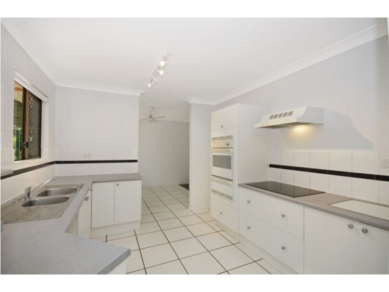 20 Mostyn Crescent, Bushland Beach QLD 4818