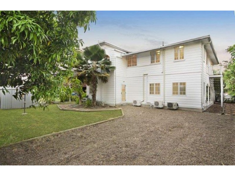5 Flowers St, Railway Estate QLD 4810