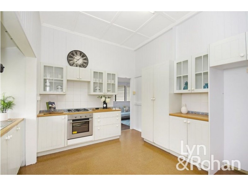 9 Princes Road, Hyde Park QLD 4812