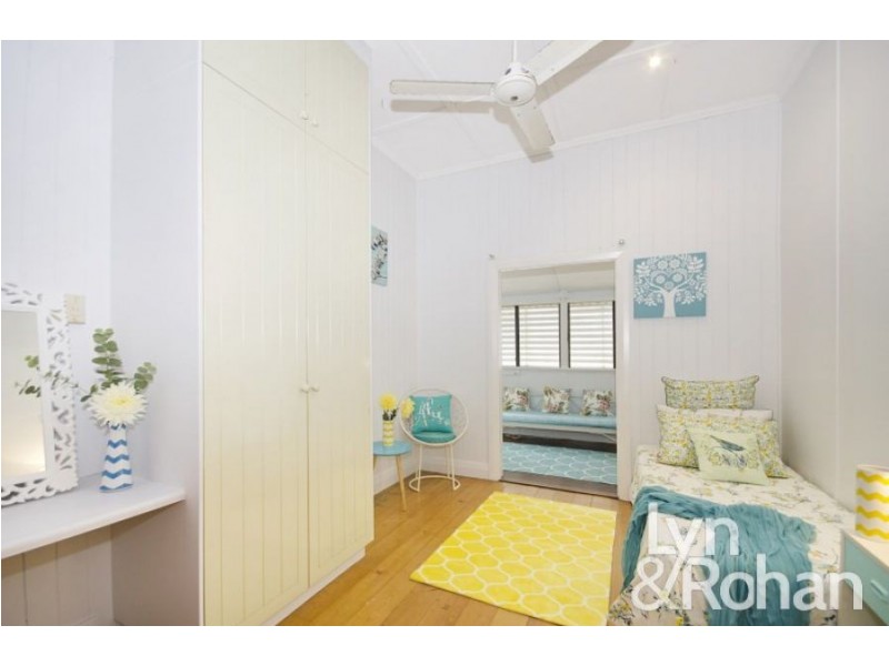 9 Princes Road, Hyde Park QLD 4812