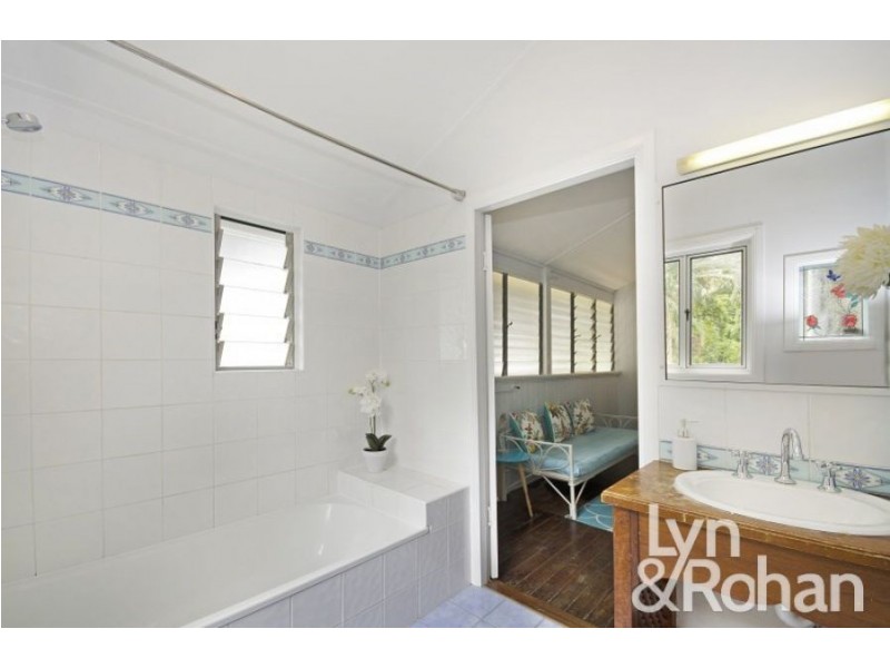 9 Princes Road, Hyde Park QLD 4812