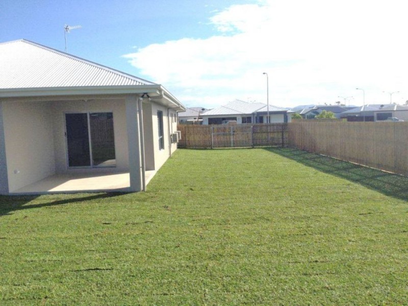6 Izaro Circuit, Burdell QLD 4818