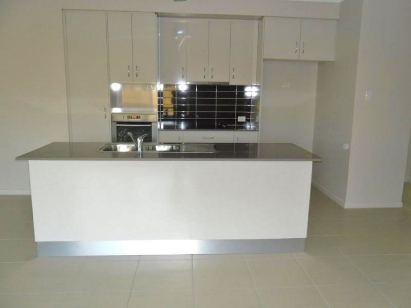 6 Izaro Circuit, Burdell QLD 4818