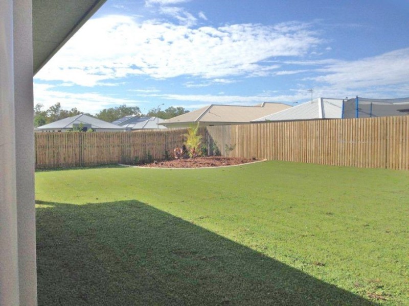6 Izaro Circuit, Burdell QLD 4818