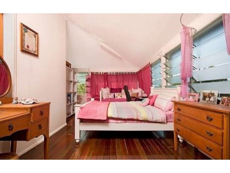 12 Stuart Street, North Ward QLD 4810