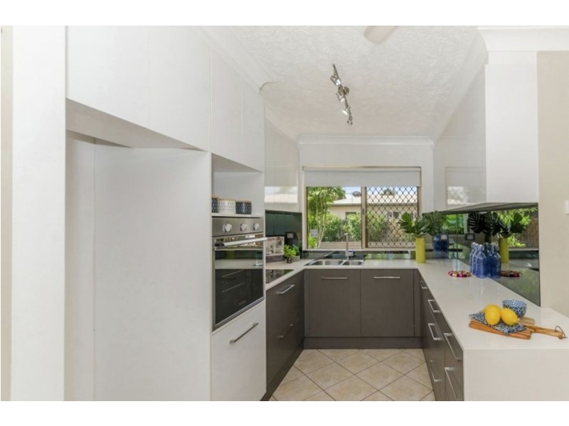 2 Redwood Avenue, Kirwan QLD 4817