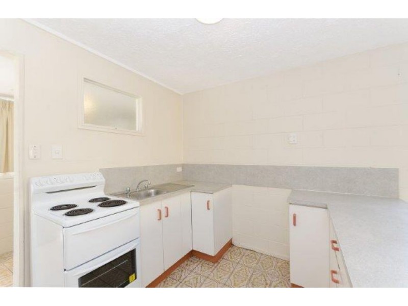 1/5 Plant St, West End QLD 4810