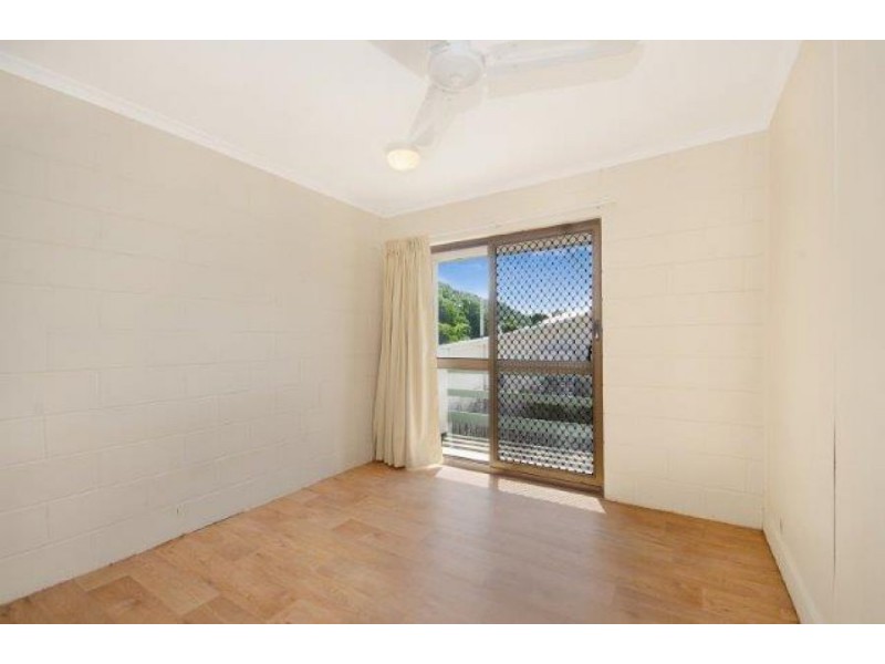 1/5 Plant St, West End QLD 4810