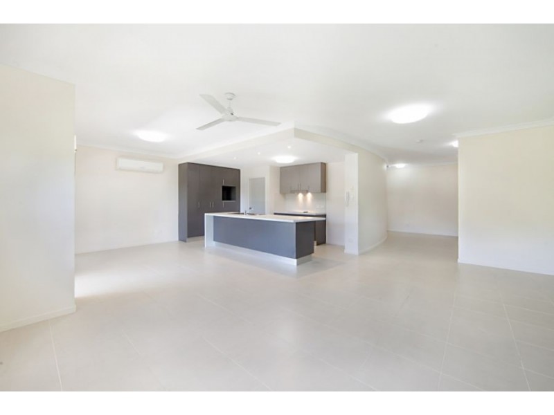 West End QLD 4810