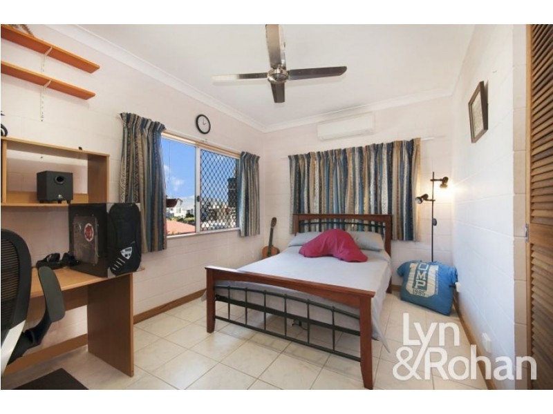 15 Melton Terrace, Townsville City QLD 4810