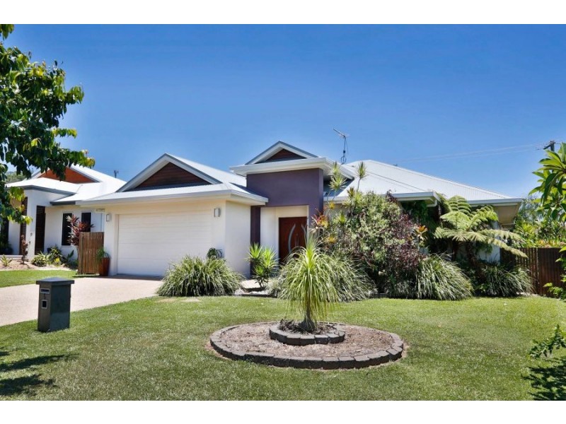 Bushland Beach QLD 4818