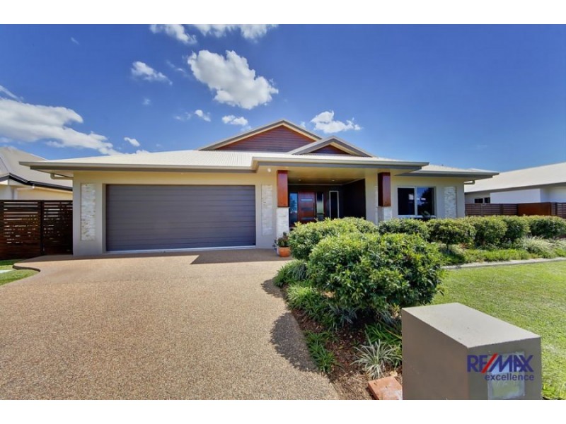 9 Waterfront Parade, Idalia QLD 4811