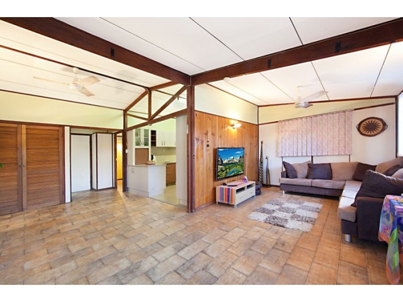 11 Champagne Crescent, Kelso QLD 4815