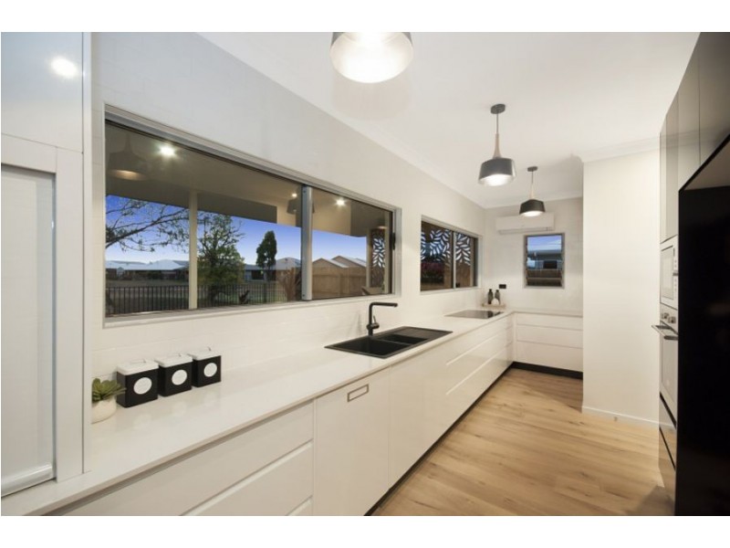 113 Green Tee Terrace, Royal Palms, Kirwan (access via gates on Phoenix Parade), Kirwan QLD 4817