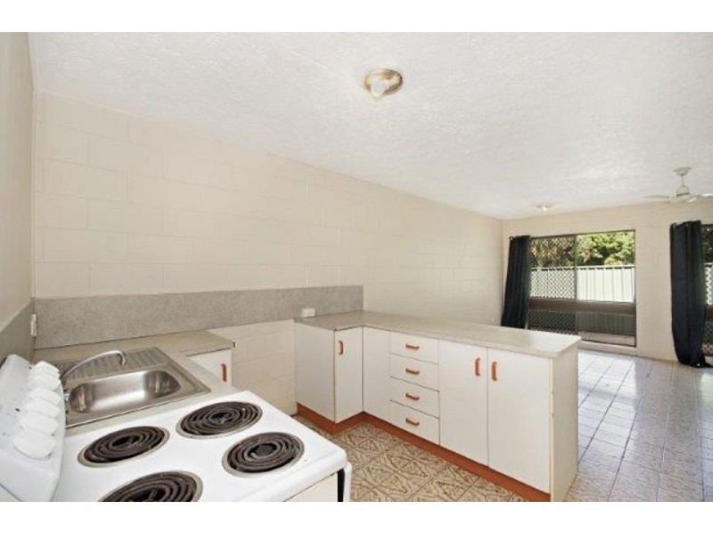 3/5 Plant Street, West End QLD 4810