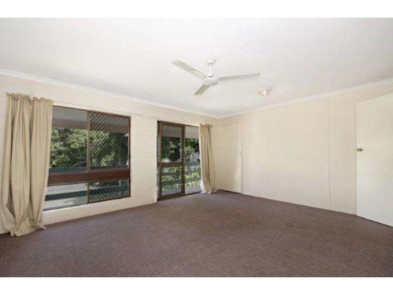 3/5 Plant Street, West End QLD 4810