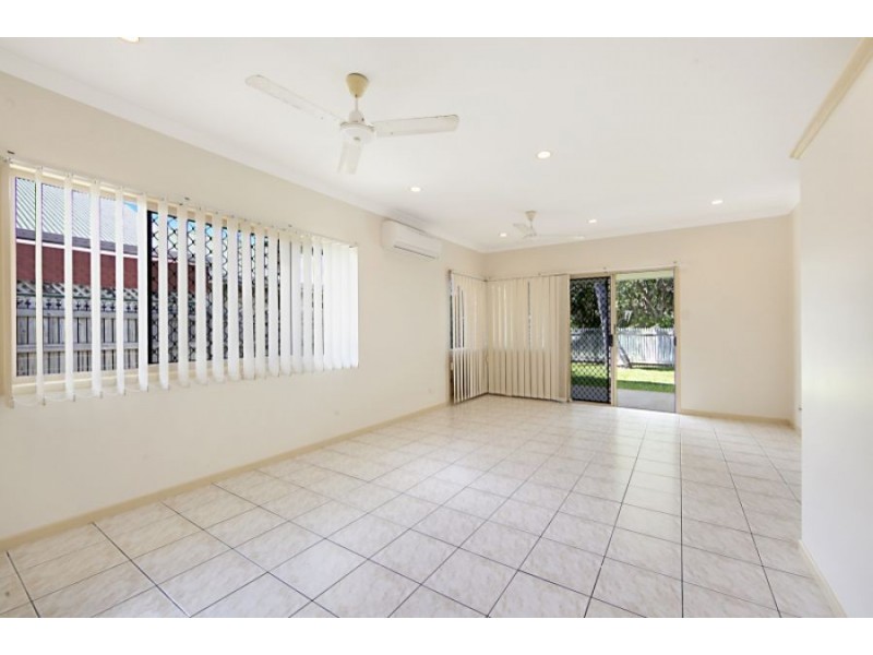 2 Eureka Crescent, Kirwan QLD 4817