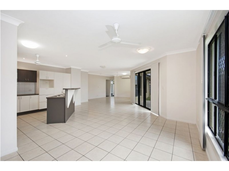 10 Mentmore Court, Bushland Beach QLD 4818