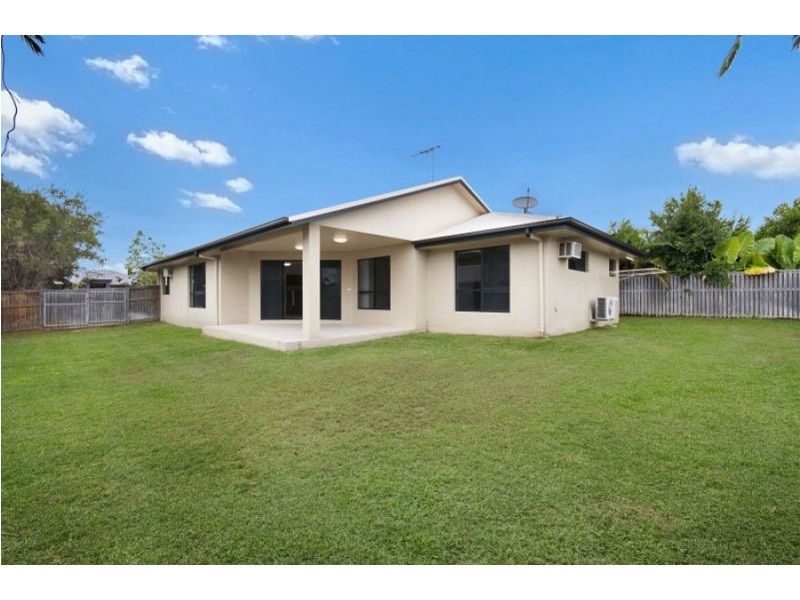 10 Mentmore Court, Bushland Beach QLD 4818