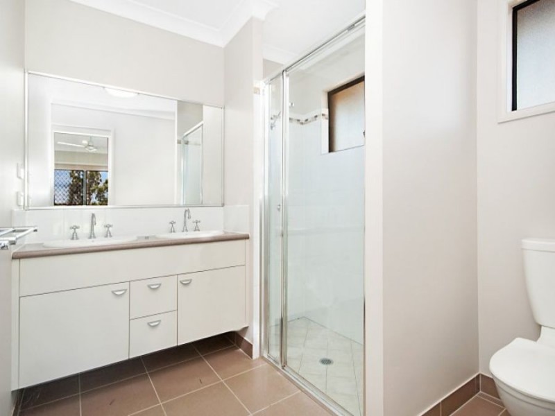 35 Kirrama Way, Bushland Beach QLD 4818