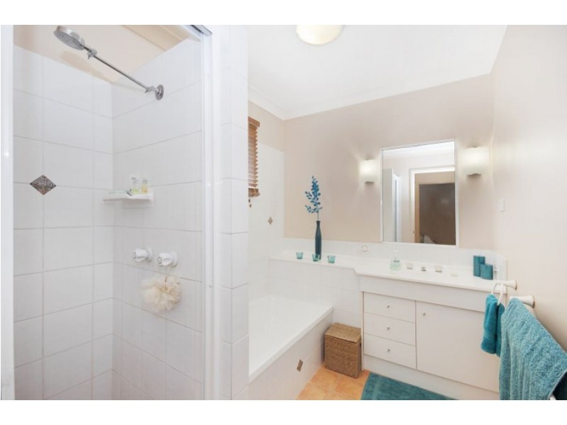 4/1 Burnda Street, Kirwan QLD 4817