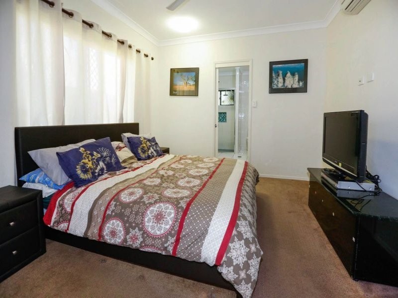 4 Dugong Court, Bushland Beach QLD 4818