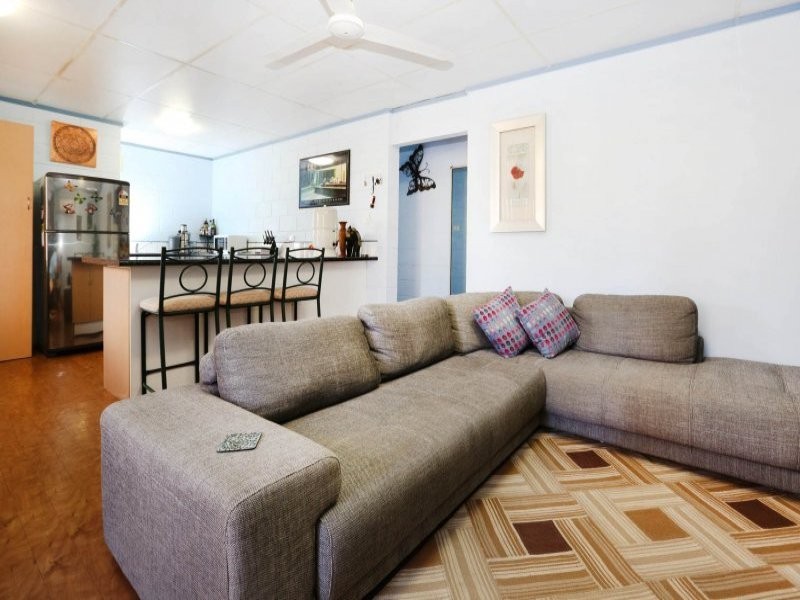 8/12 The Avenue, Hermit Park QLD 4812