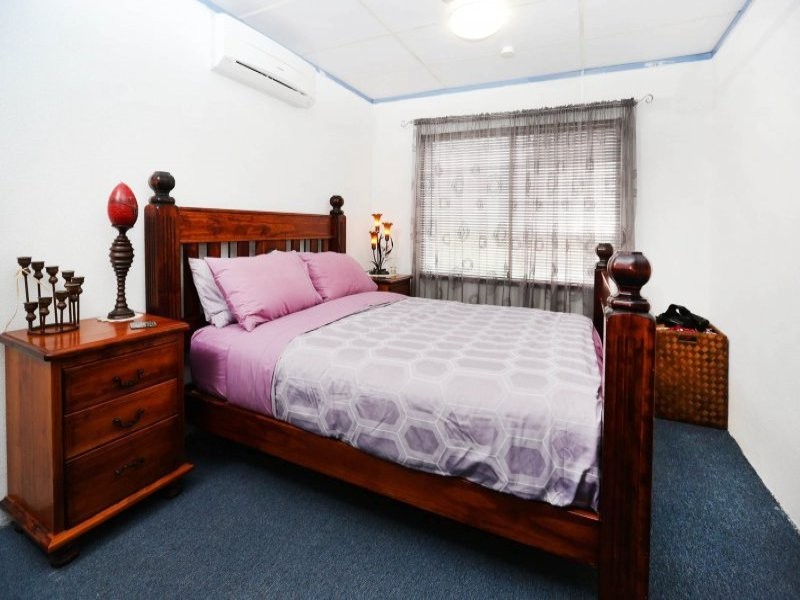 8/12 The Avenue, Hermit Park QLD 4812