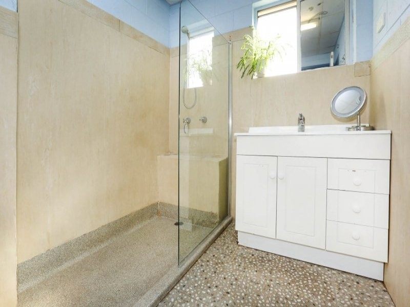 8/12 The Avenue, Hermit Park QLD 4812