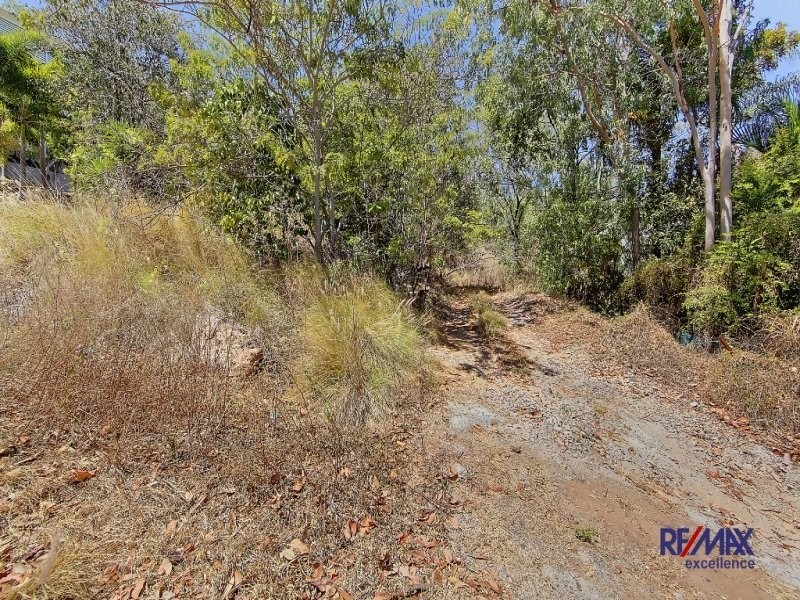 9 Woodlands, Castle Hill QLD 4810