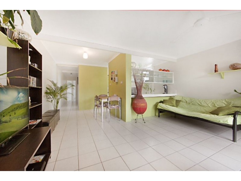 8/31 Surrey Street, Hyde Park QLD 4812