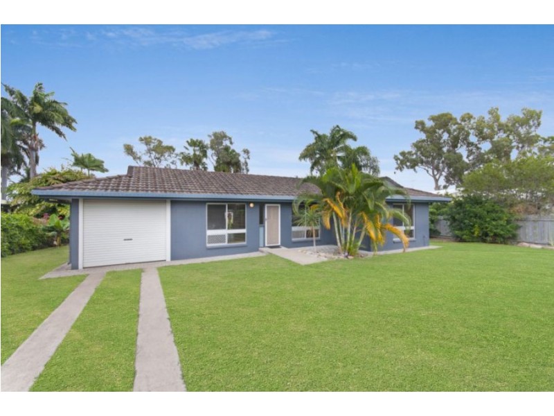 8 Lotus Court, Bushland Beach QLD 4818