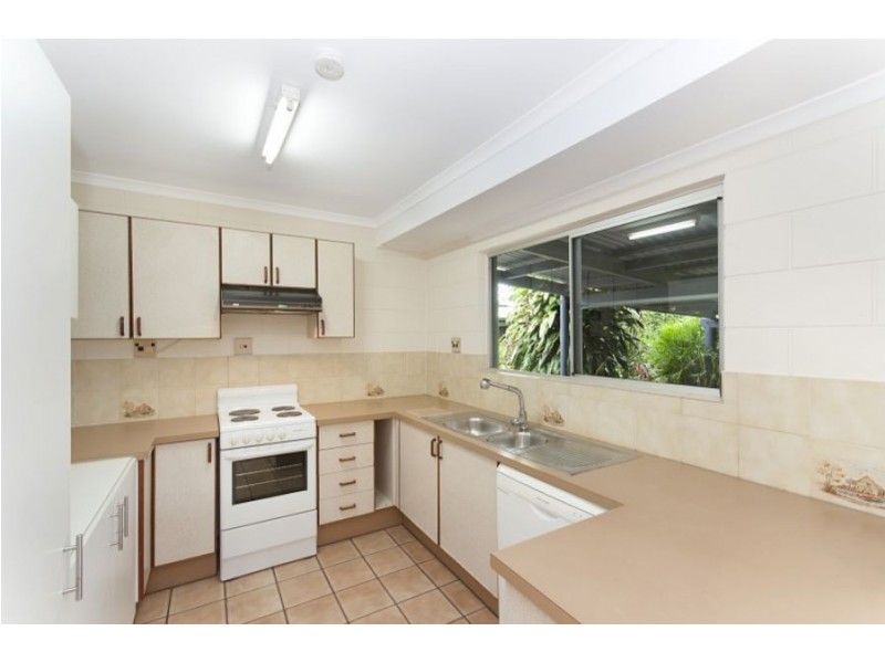 8 Lotus Court, Bushland Beach QLD 4818