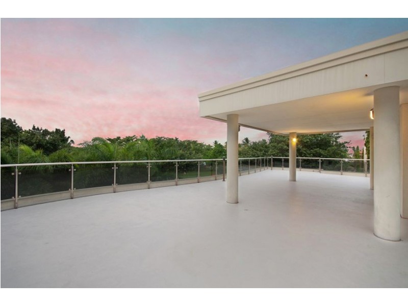 3/22-23 The Strand, North Ward QLD 4810