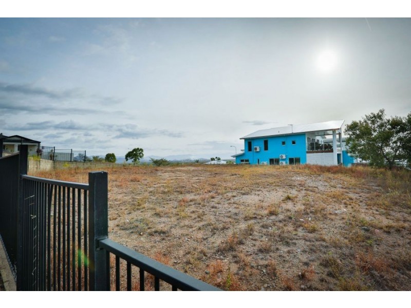 104 Goicoechea Drive, Bushland Beach QLD 4818