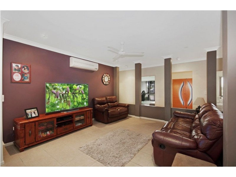 12 Mowbray Court, Mount Low QLD 4818