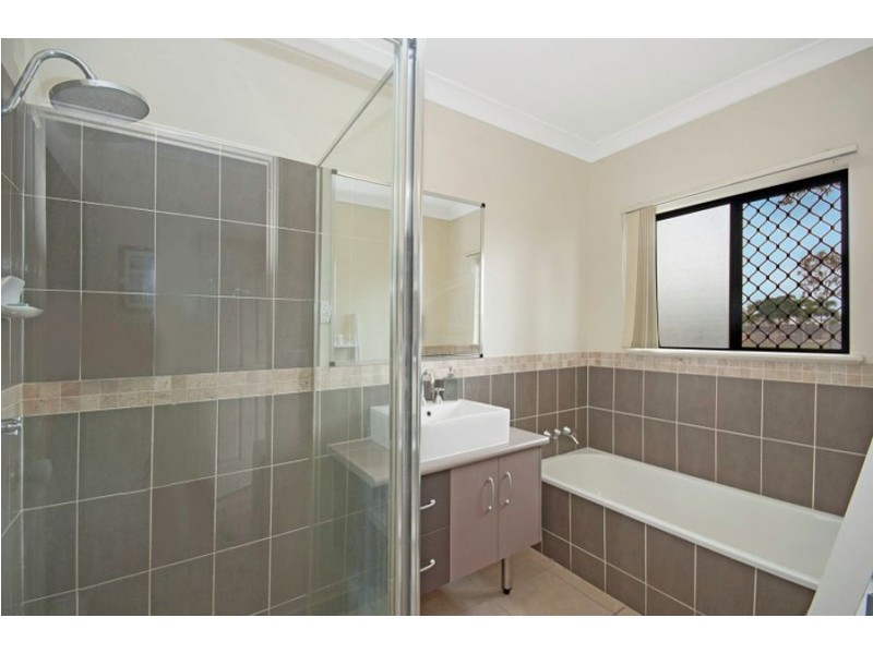 12 Mowbray Court, Mount Low QLD 4818