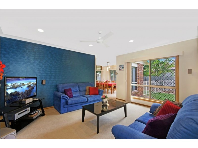 2 Bath Ct, Kirwan QLD 4817