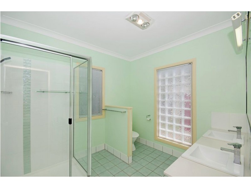 2 Bath Ct, Kirwan QLD 4817