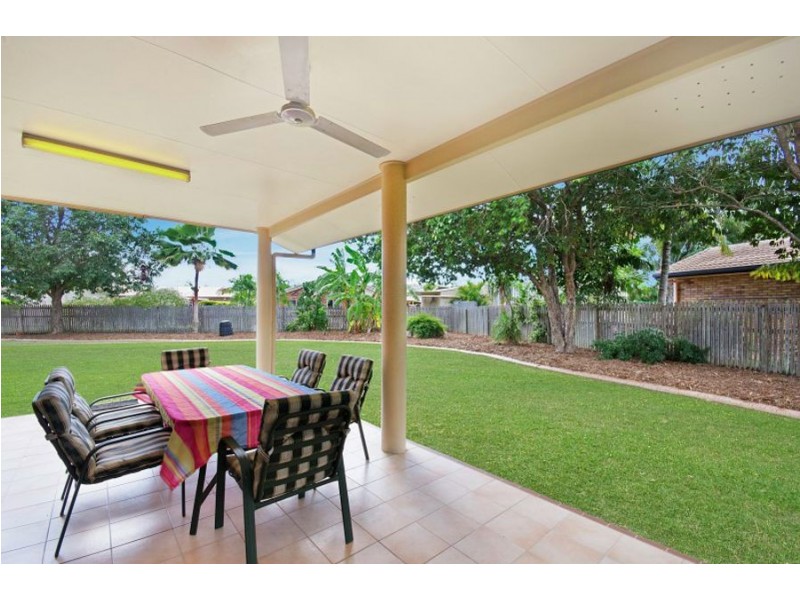2 Bath Ct, Kirwan QLD 4817