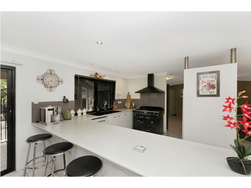 8 Baystone Court, Kelso QLD 4815